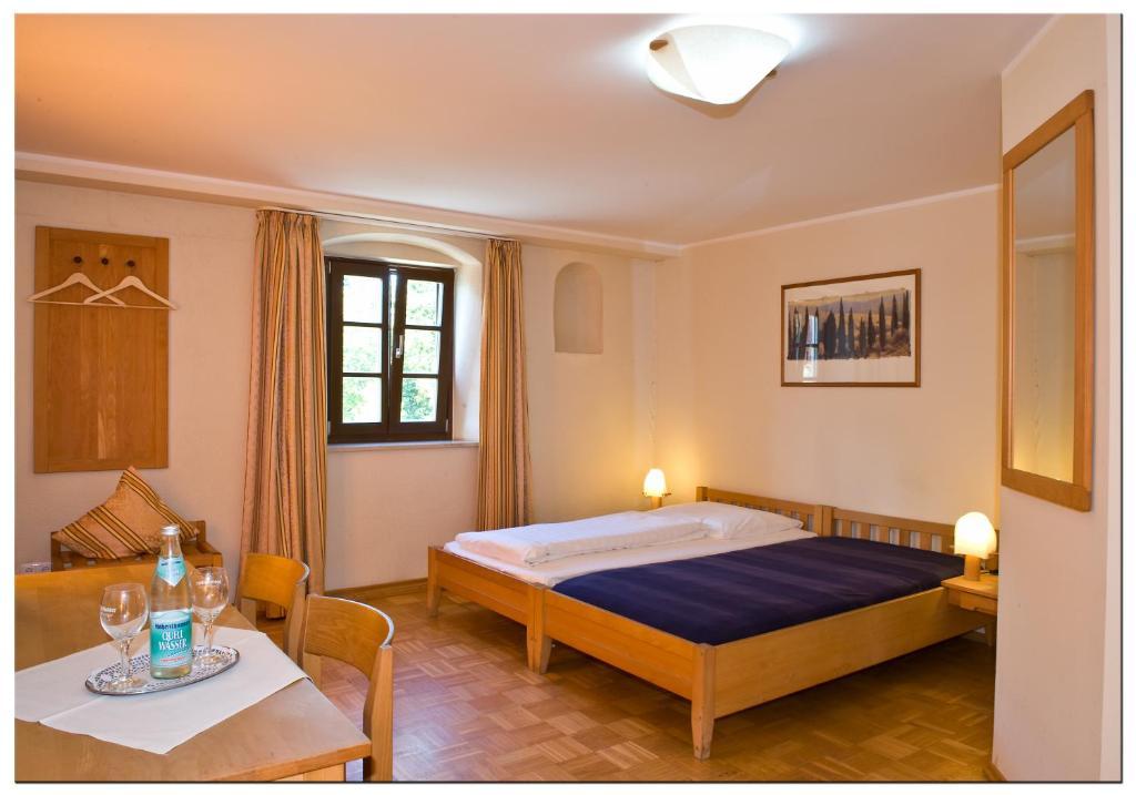Gasthaus Ochsenwirt Landshut Oda fotoğraf