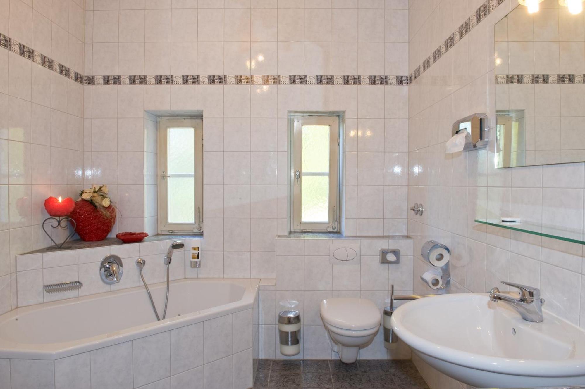 Gasthaus Ochsenwirt Landshut Dış mekan fotoğraf